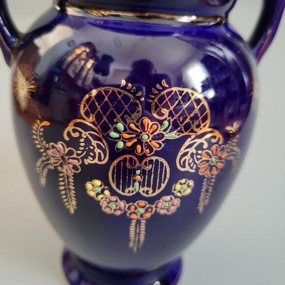Vintage Kutani 6.5" Cobalt Blue Vase - Japan.  Hand Painted Flowers Two Handled - Picture 2 of 5